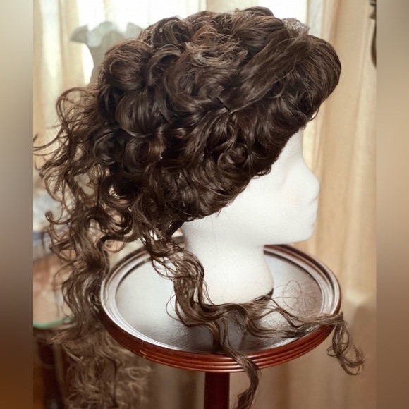 Meet your Posher, Nancy - Picture 8 of 16